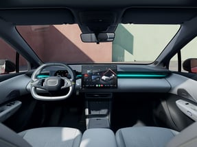 034_e335_dashboard_HIGH